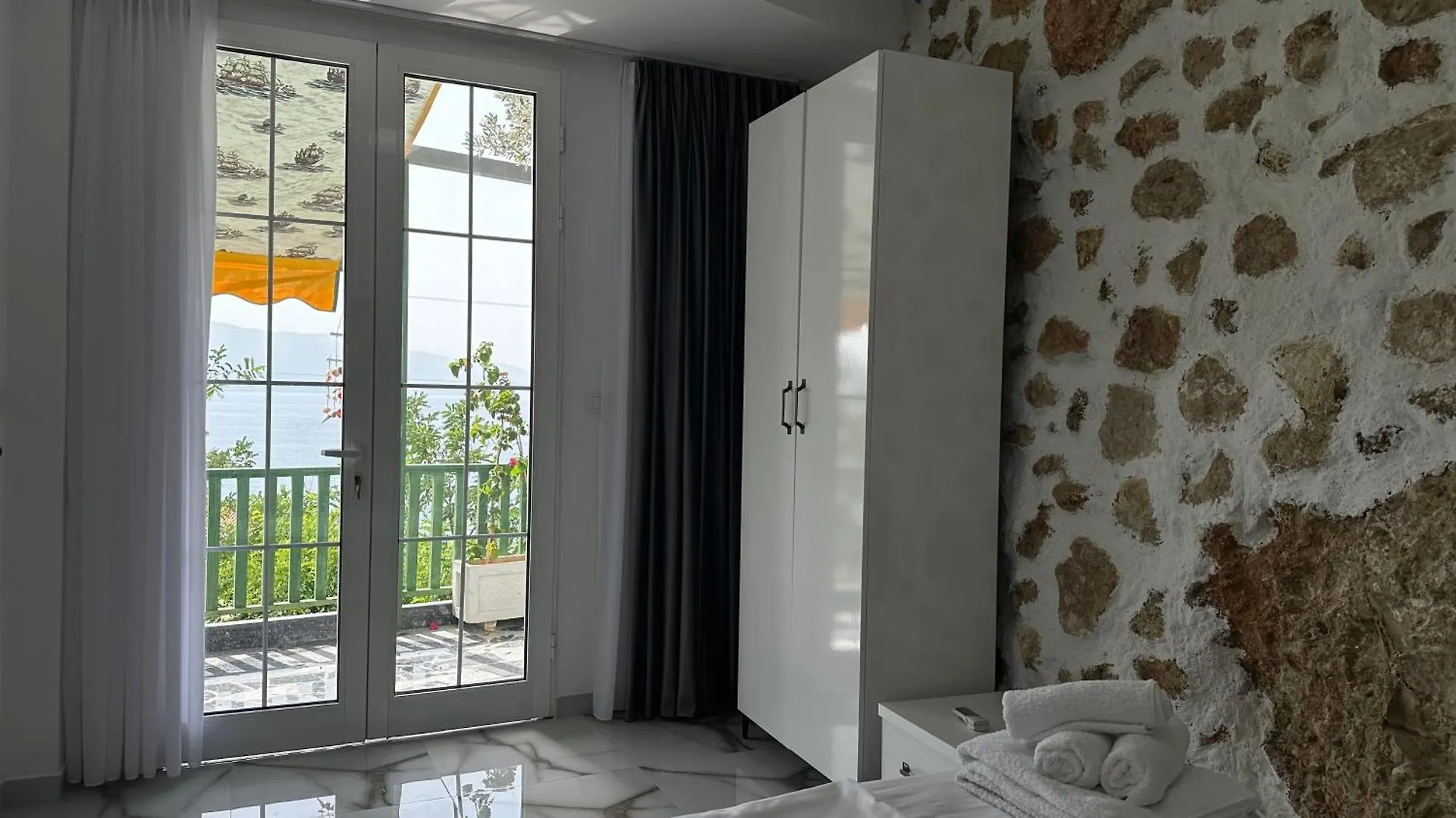 Firauni Studios Vlorë