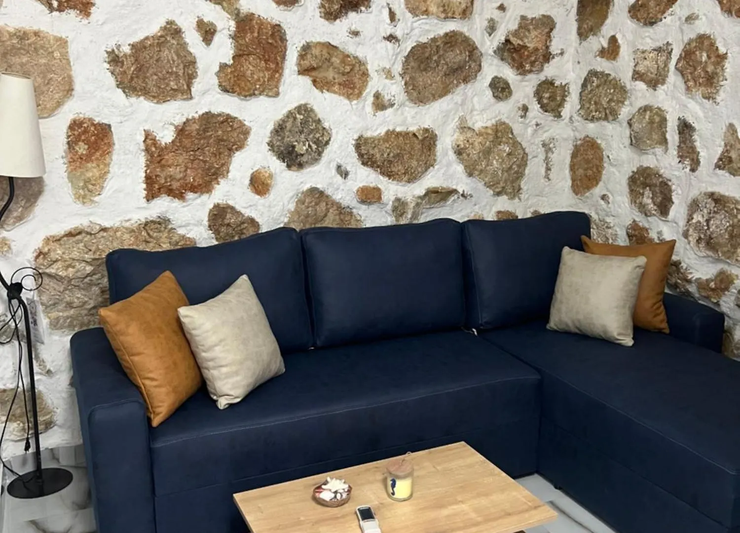 Firauni Studios Vlorë 0*,