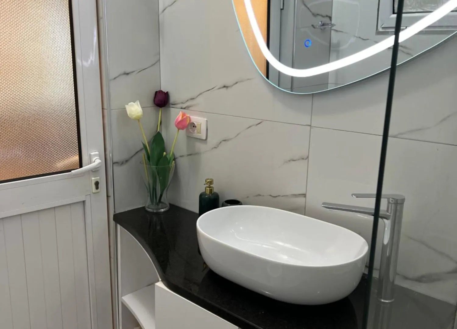 Semesterbostad Firauni Studios Vlorë